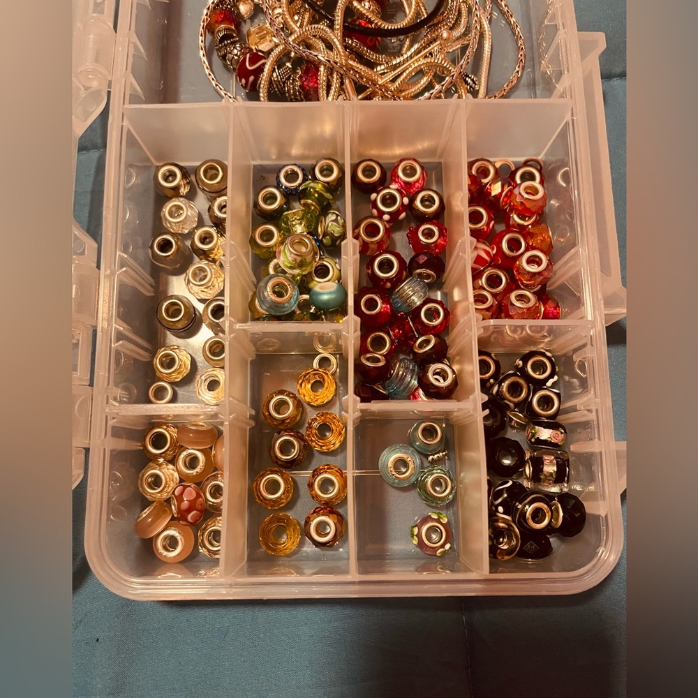 gigantic bead lot with 11bracelets and 2necklaces